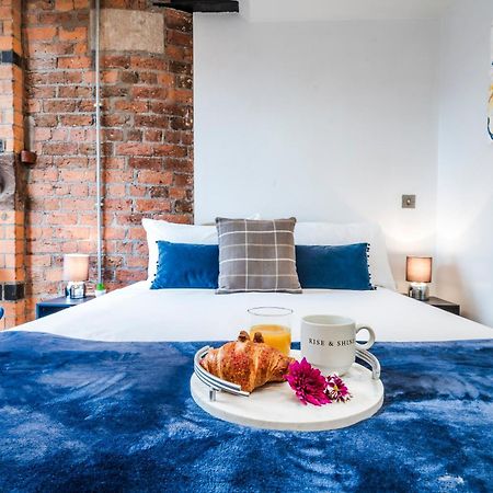 Cavern Quarters, Beautiful Two Bedroom City Centre Apartment By Garudy Serviced Apartments And Short Lets - Perfect For Longer Stays Liverpool Extérieur photo