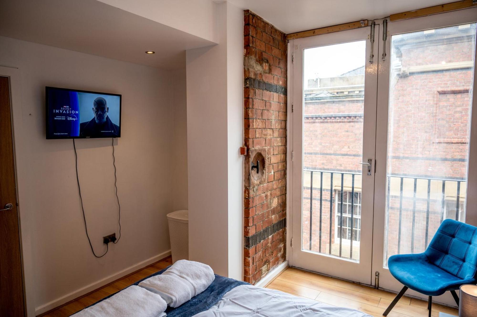 Cavern Quarters, Beautiful Two Bedroom City Centre Apartment By Garudy Serviced Apartments And Short Lets - Perfect For Longer Stays Liverpool Extérieur photo