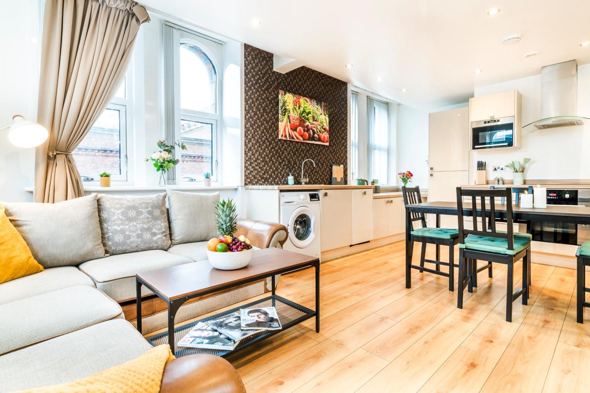 Cavern Quarters, Beautiful Two Bedroom City Centre Apartment By Garudy Serviced Apartments And Short Lets - Perfect For Longer Stays Liverpool Extérieur photo