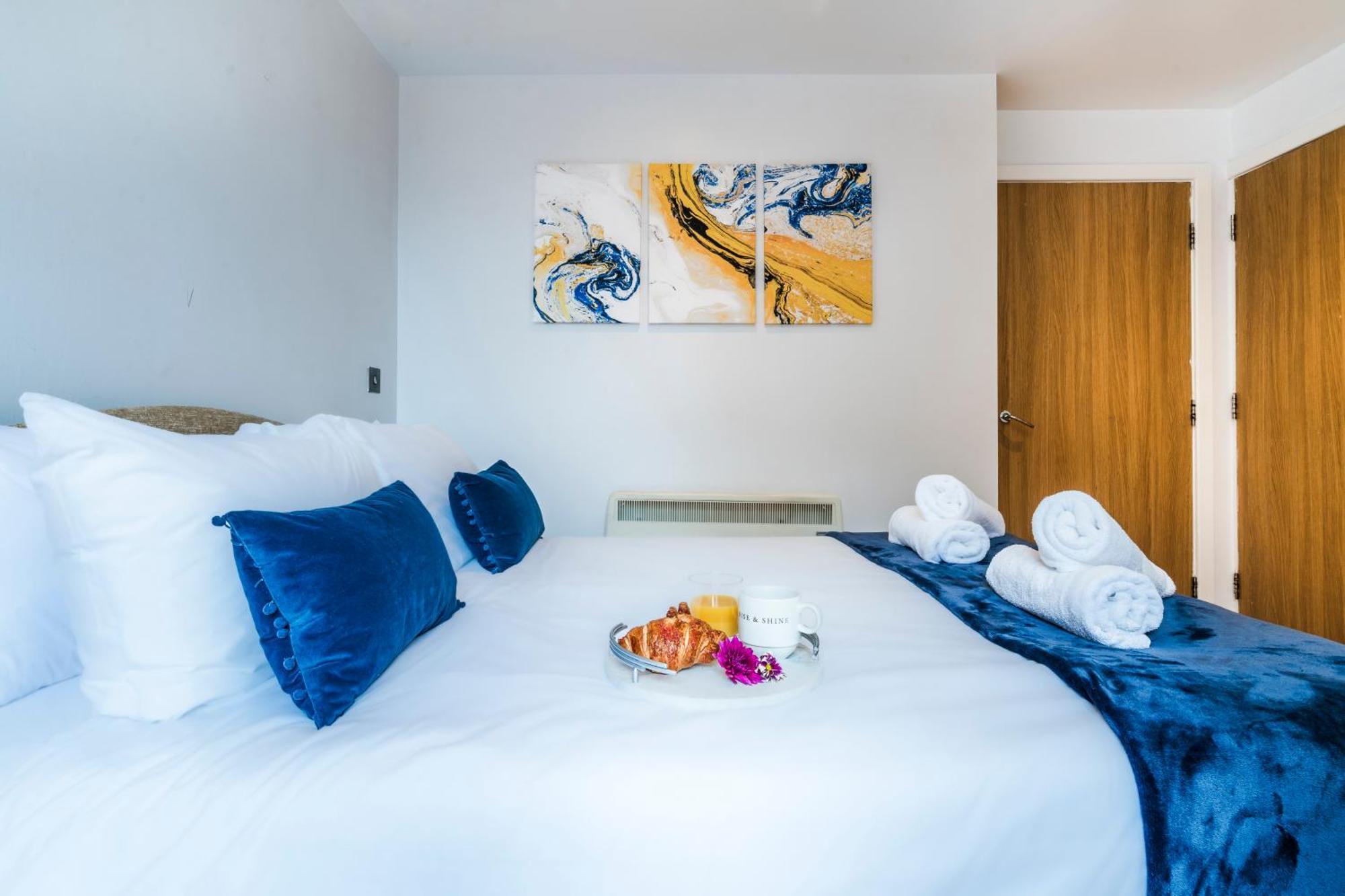 Cavern Quarters, Beautiful Two Bedroom City Centre Apartment By Garudy Serviced Apartments And Short Lets - Perfect For Longer Stays Liverpool Extérieur photo