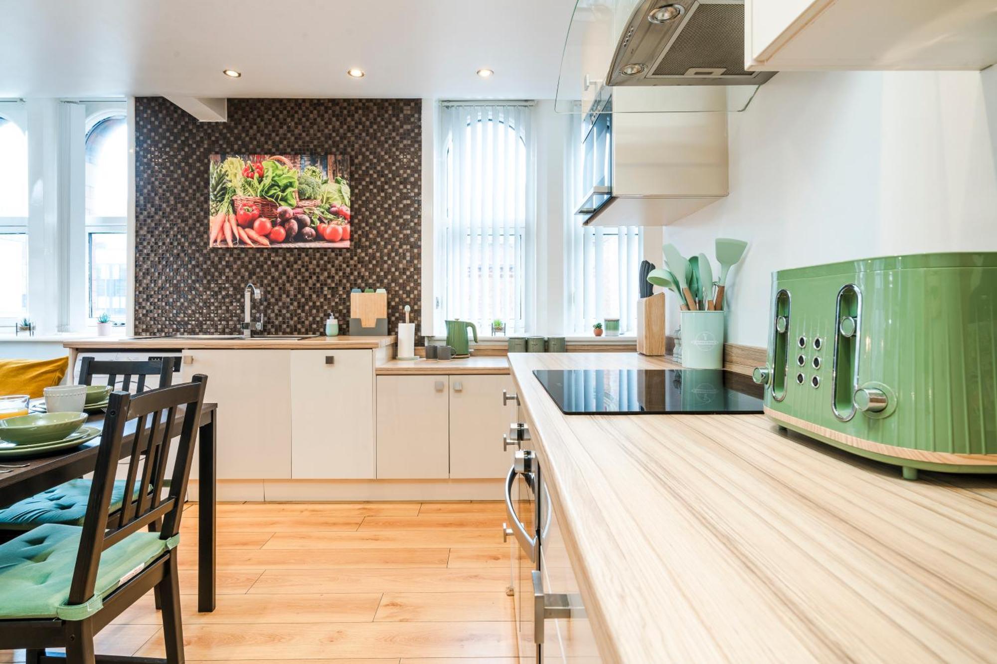 Cavern Quarters, Beautiful Two Bedroom City Centre Apartment By Garudy Serviced Apartments And Short Lets - Perfect For Longer Stays Liverpool Extérieur photo