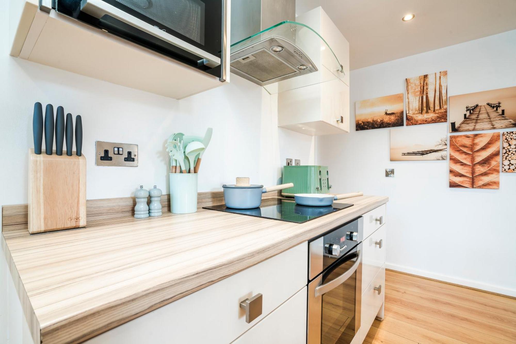 Cavern Quarters, Beautiful Two Bedroom City Centre Apartment By Garudy Serviced Apartments And Short Lets - Perfect For Longer Stays Liverpool Extérieur photo